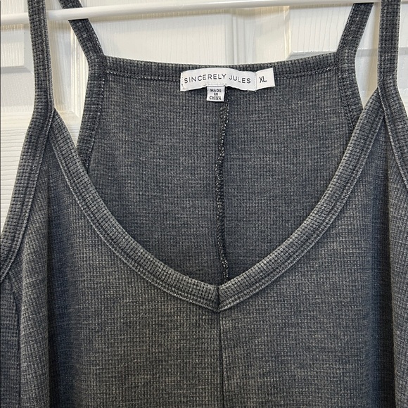 Black Sleeveless Jumpsuit - Picture 3 of 6